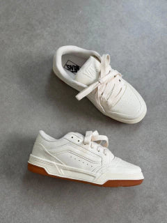 Vans hylane