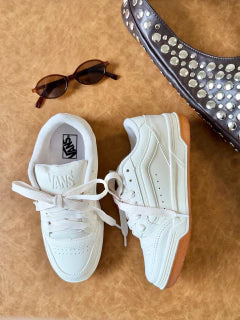 Vans hylane