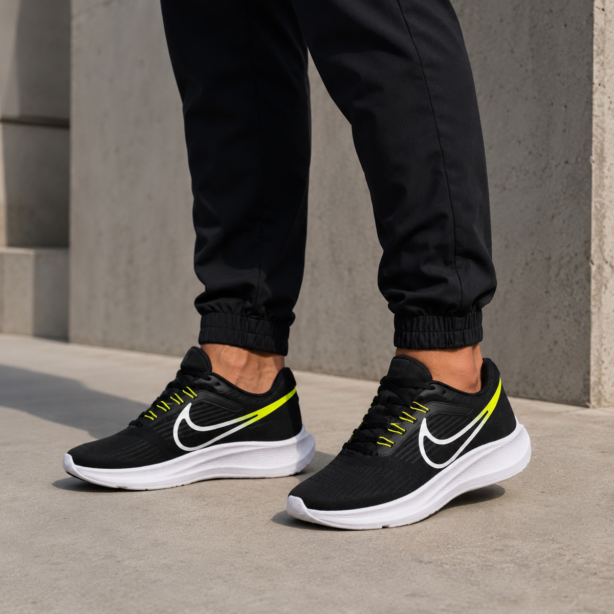 NIKE PEGASUS PRETO BRANCO LIMAO SB ALTA