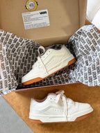 Vans hylane