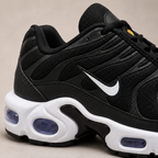 NIKE AIR MAX TN PRETO BRANCO ALTA