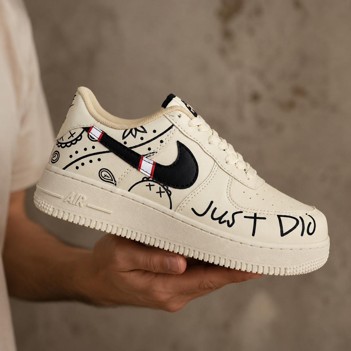 NIKE AIR FORCE JUST BEGE ALTA SA