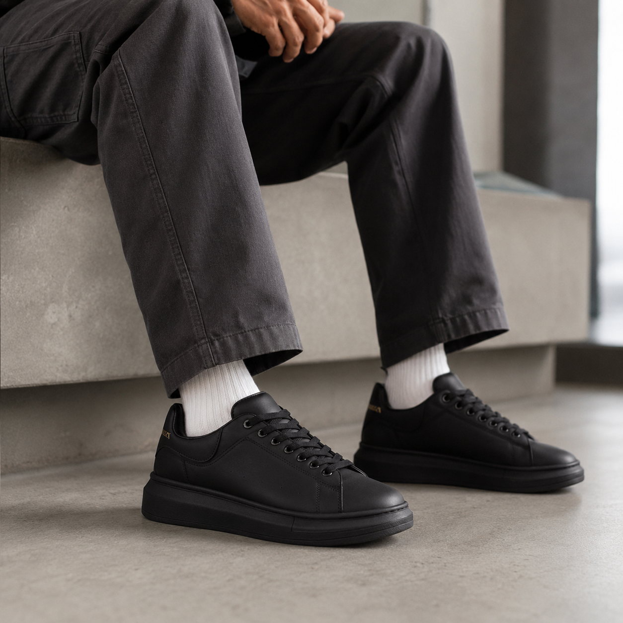 ALEXANDER MCQUEEN PRETO PRETO ALTA