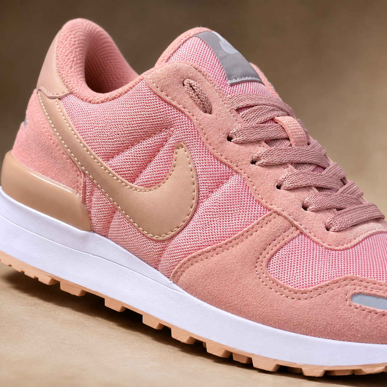 NIKE VORTEX NUDE BAIXA
