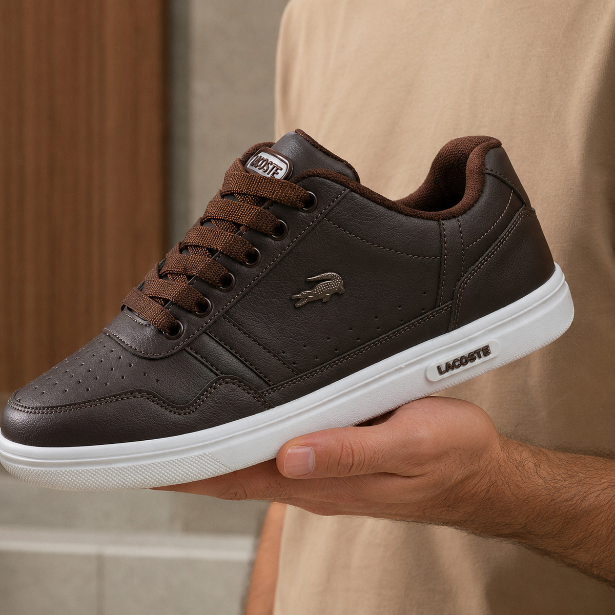 LACOSTE T-CLIP CAFÉ ALTA
