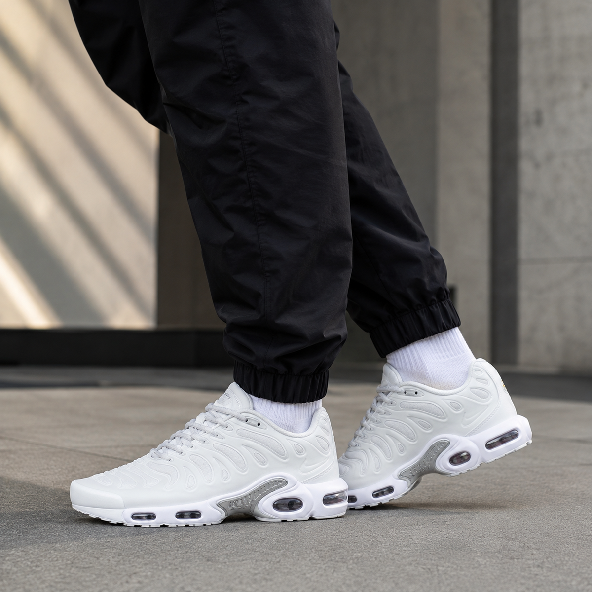 NIKE AIR MAX PLUS DRIFT BRANCO PRATA ALTA