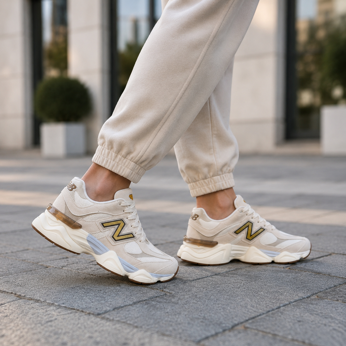 NEW BALANCE 9060 OFF WHITE OURO BAIXA