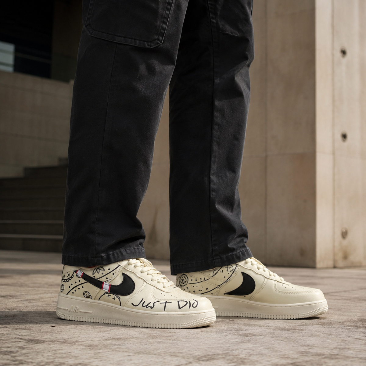 NIKE AIR FORCE JUST BEGE ALTA SA