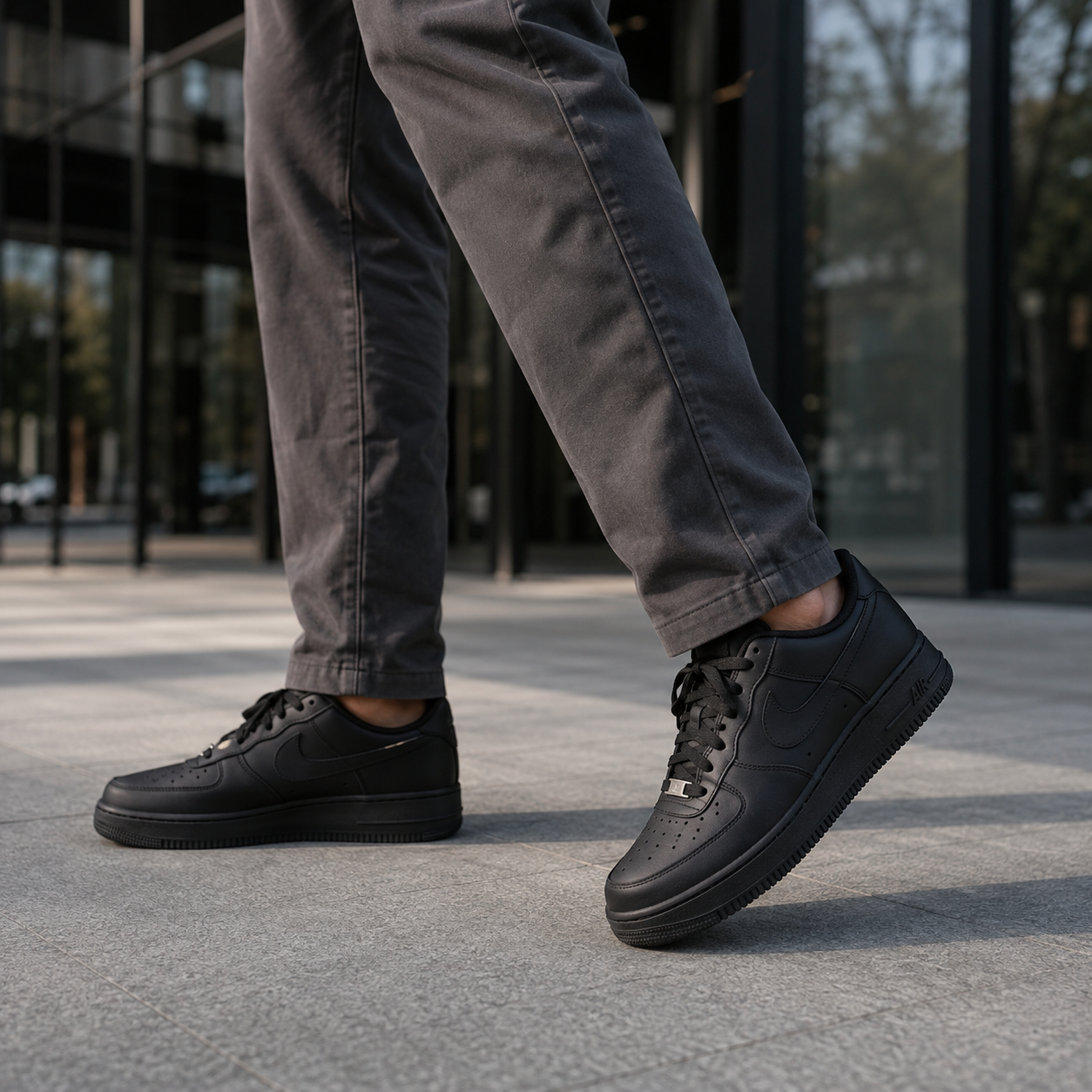 NIKE AIR FORCE PRETO ALTA NL