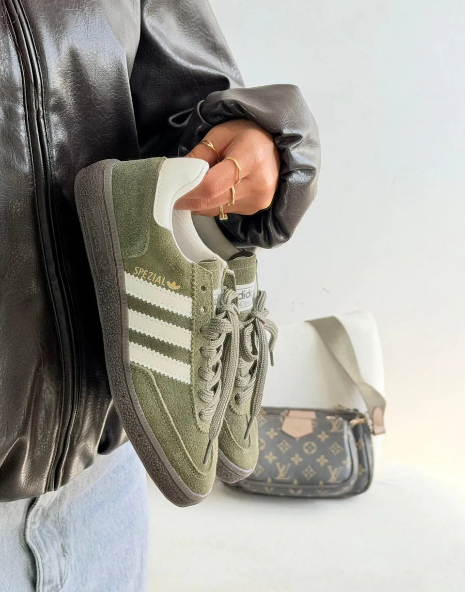Adidas Spezial ( em couro )