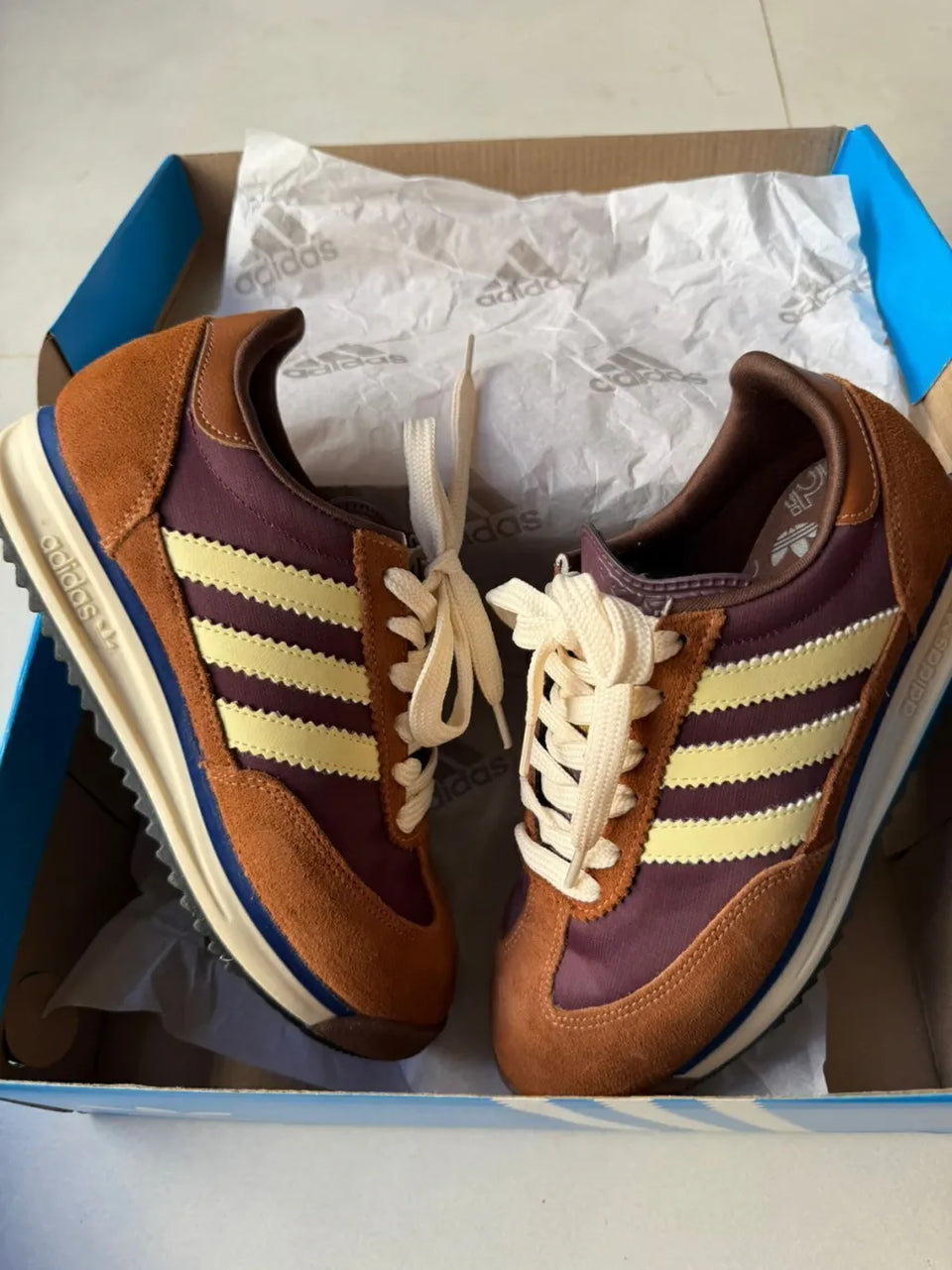Adidas SL 72