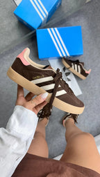 Adidas gazelle marrom