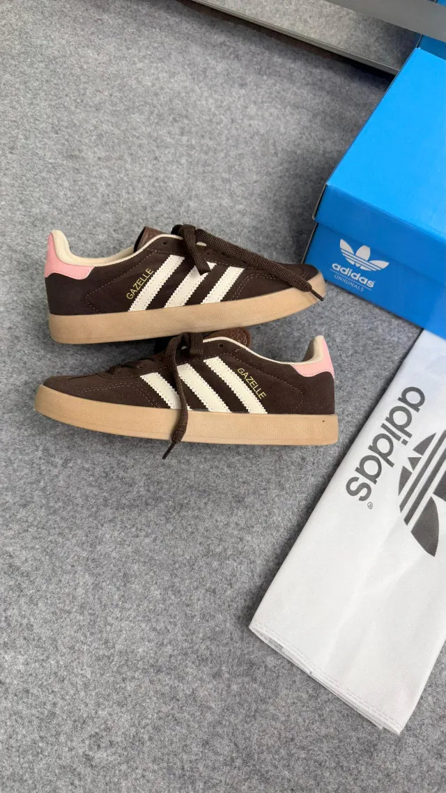 Adidas gazelle marrom