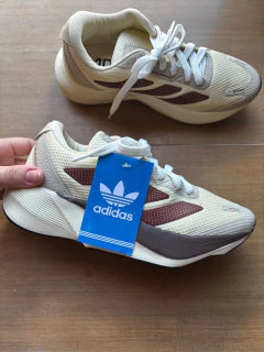 ADIDAS ADZERO BOSTON