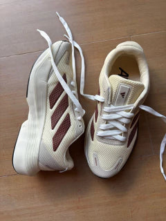 ADIDAS ADZERO BOSTON