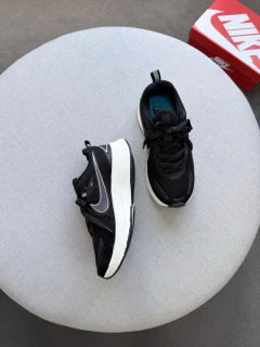 NIKE RUNNING EST