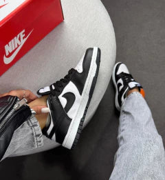 DUNK SB PRETO/BRANCO