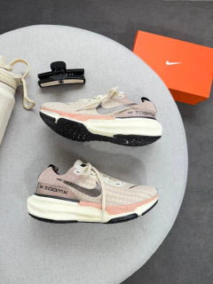 ZOOM X INVINCIBLE RUN 3