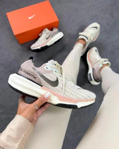 ZOOM X INVINCIBLE RUN 3