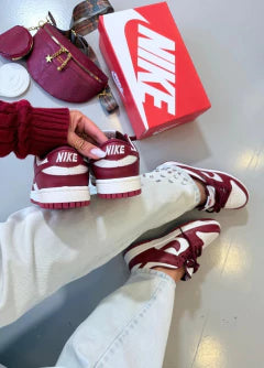 DUNK SB BORDO