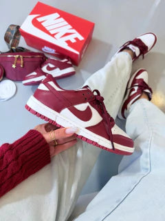 DUNK SB BORDO