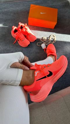 Nike Vomero 18