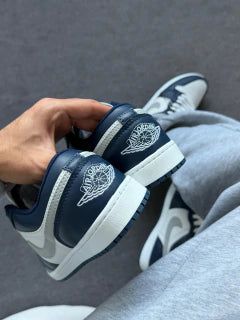 Tênis Jordan low 01