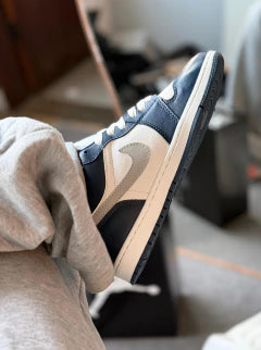 Tênis Jordan low 01